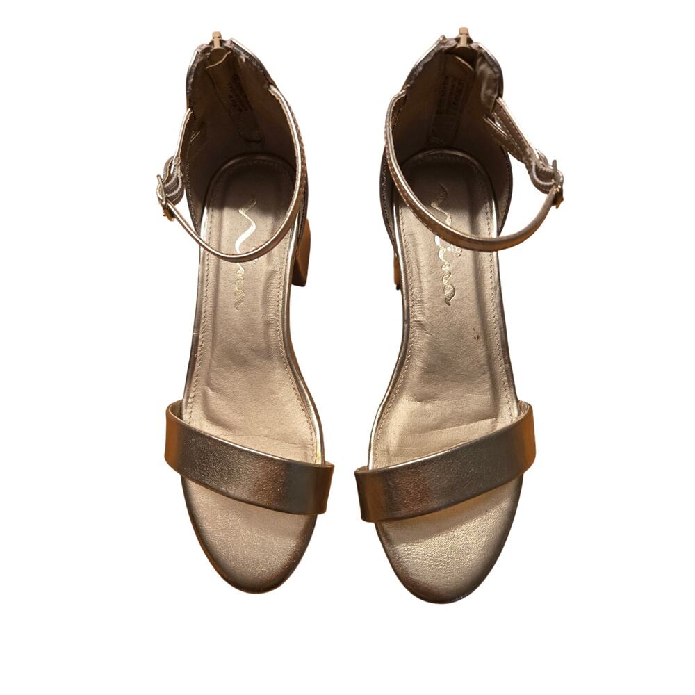 NWOT Nina gold sandals. US size 3M